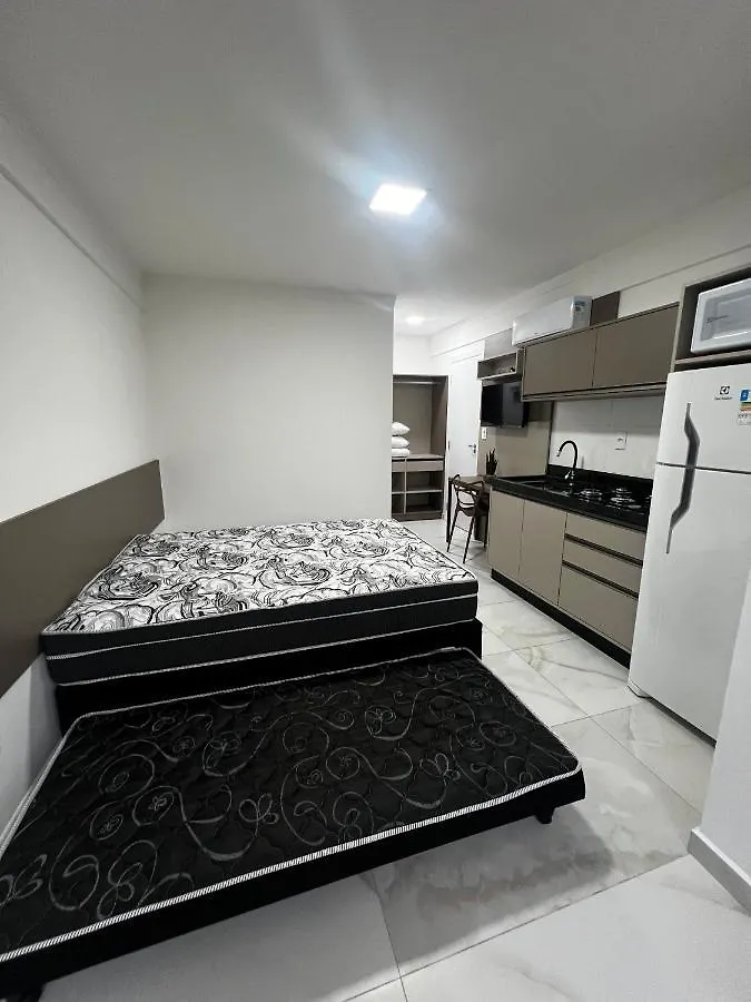 Residencial Bernardo Apartamento Bombinhas 0*,